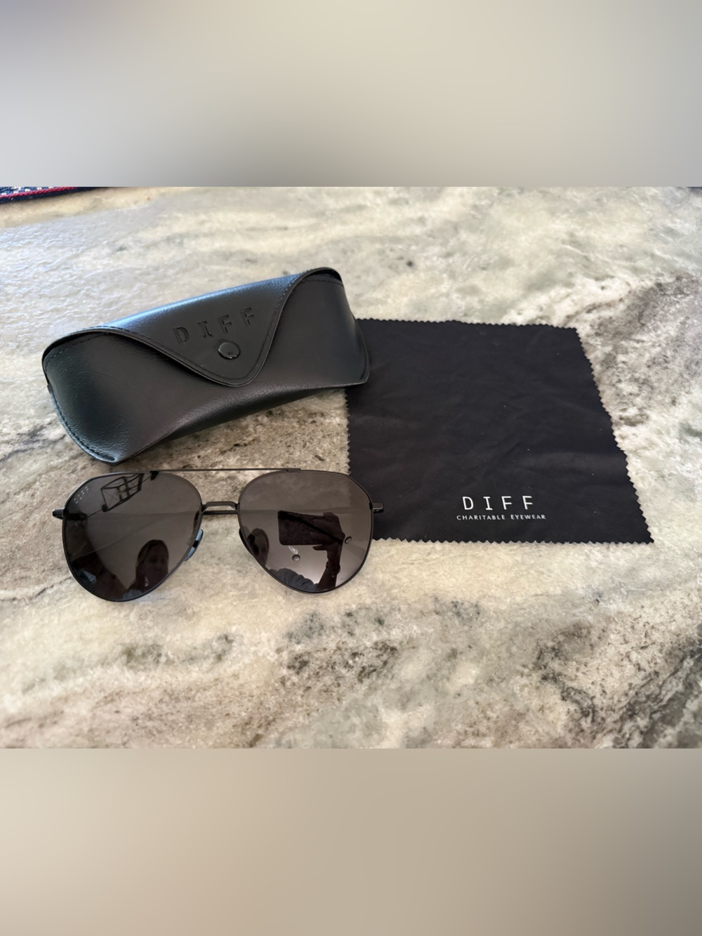 Diff - DASH - MATTE BLACK
+ SOLID GREY +
POLARIZED
SUNGLASSES